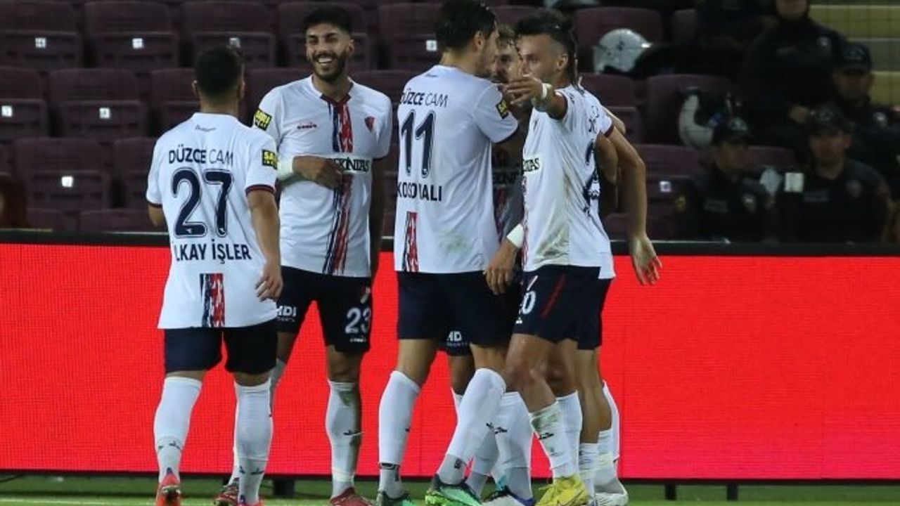 Beşiktaş'ın rakibi, ikinci lig takımına elendi!
