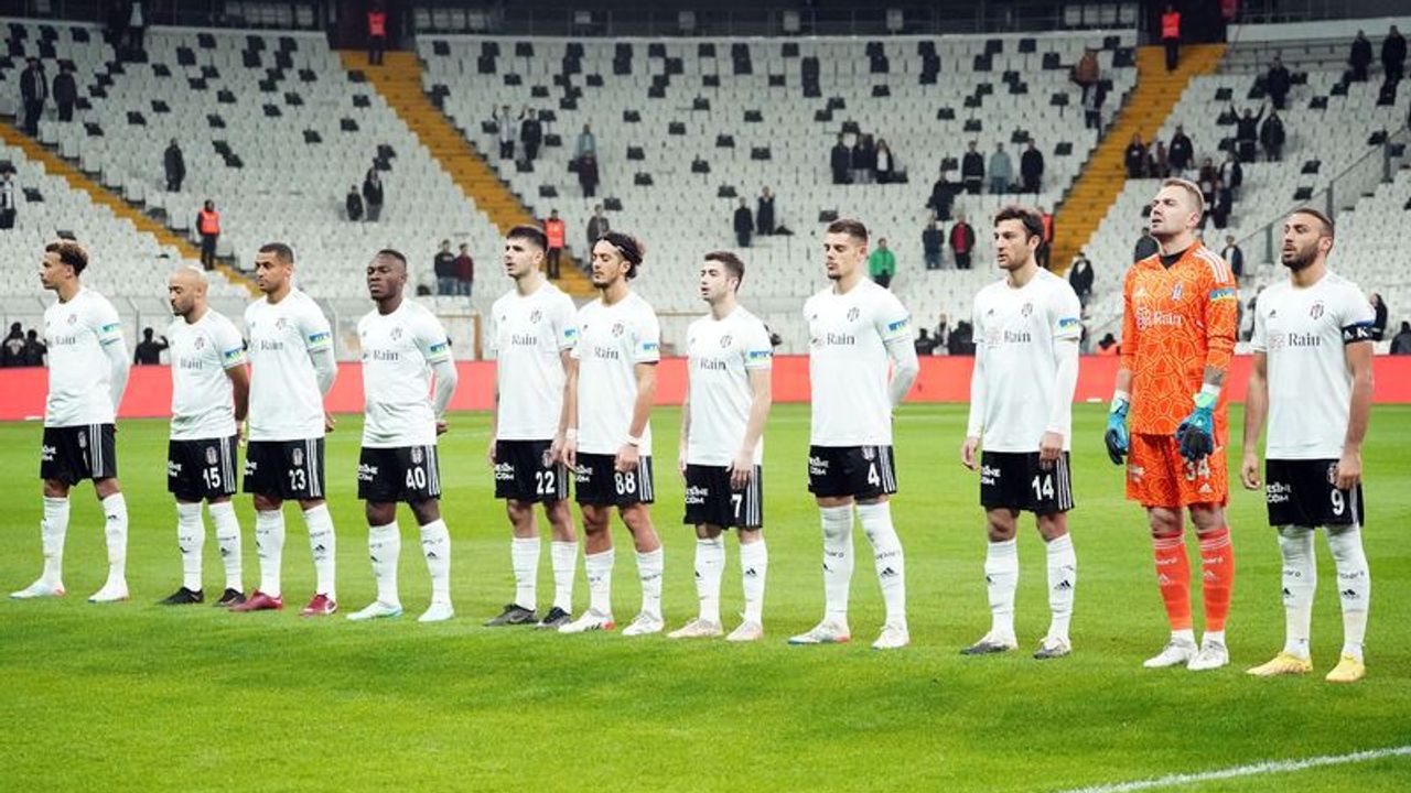 "Beşiktaş 3 yerliyi bulmakta zorlanan takımlardan, 7+4..."
