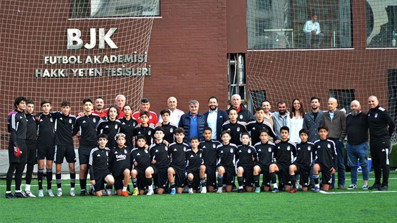 Şenol Güneş Beşiktaş Futbol Akademisi'ni ziyaret etti!