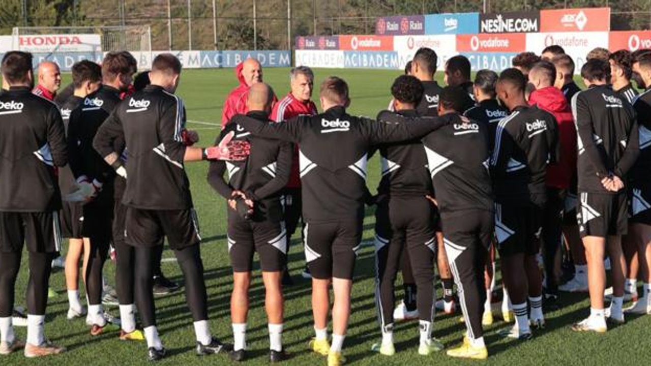 Beşiktaş'ta Şenol Güneş'in yüzünü güldüren isimler!