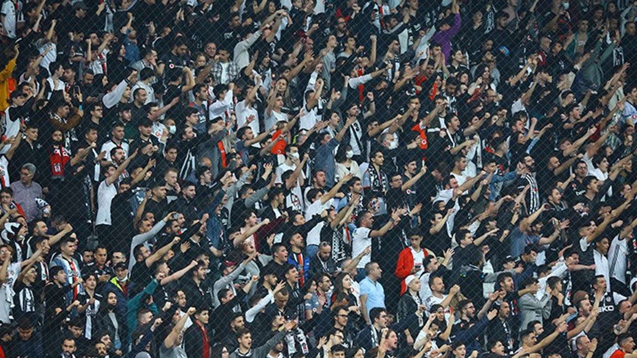 Beşiktaş stadında istifa sesleri..