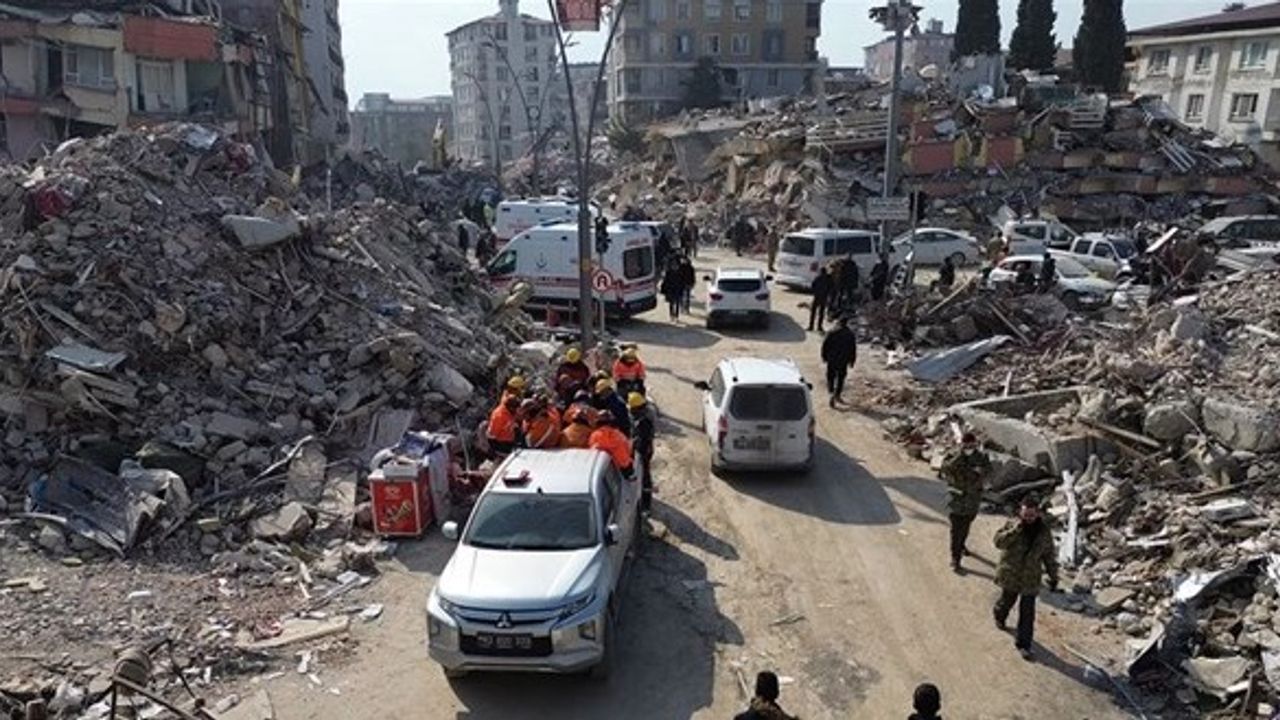 Depremin bilançosu... 7'nci günde can kaybı sayısı 24 bin 617