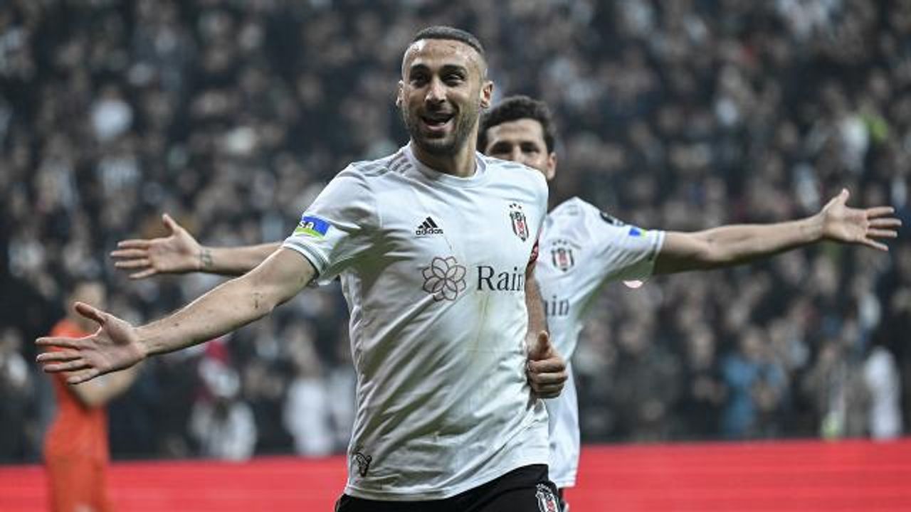 Beşiktaş'ta Cenk Tosun'a yeni sözleşme
