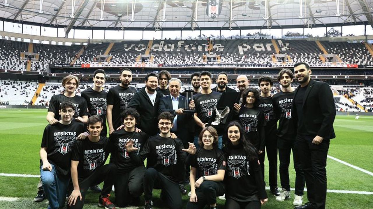 Beşiktaş Rsports, dünya şampiyonasında ülkemizi temsil edecek