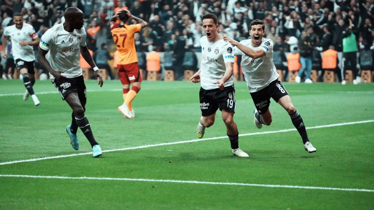 "Beşiktaş, Galatasaray'ı felç etti!"