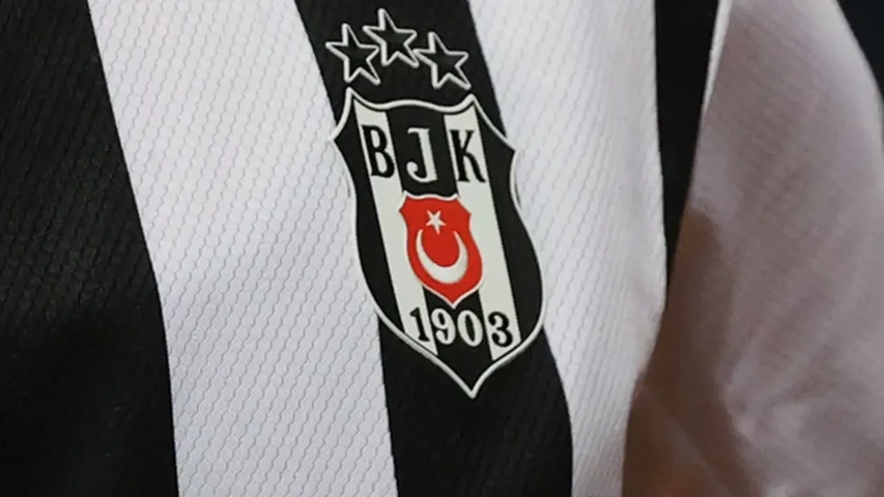 Beşiktaş'ta yeni sözleşme bekleyişi! Üç isim...