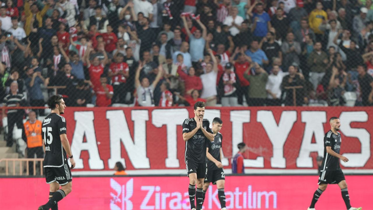 Beşiktaş'a Antalya'da şok!