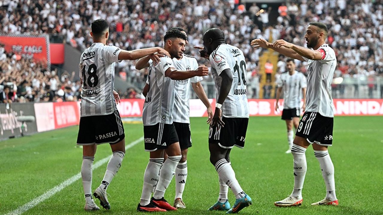 Beşiktaş'ta 8 futbolcuya milli davet