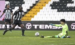 Vincent Aboubakar'dan Altay Bayındır'a müjde!