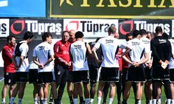 Beşiktaş'ta Derbi Öncesi Kart Alarmı! 4 Futbolcu Ceza Sınırında