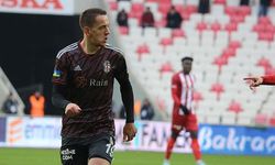 Amir Hadziahmetovic Beşiktaş'ta kalacak mı, Rizespor'a mı gidecek?