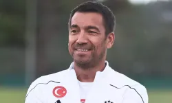 Beşiktaş'ta van Bronckhorst'tan Joao Mario'ya övgü