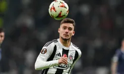 Beşiktaş'a kötü haber; Muçi sakatlandı