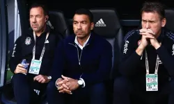 Van Bronckhorst'tan Malmö maçı öncesi basın açıklaması