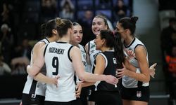 Beşiktaş Kadın Voleybol Takımı set vermeden galip