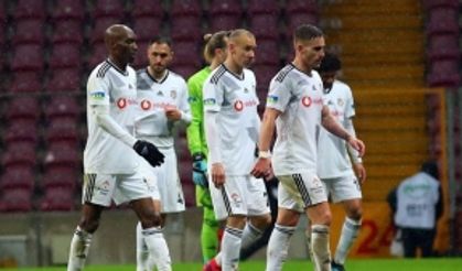 Serdar Sarıdağ: "Beşiktaş'ta tek çıkış yolu, toplu karantina"