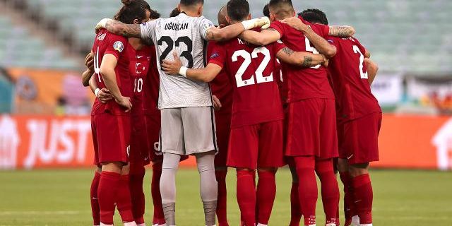 Beşiktaş'ta 18 Türk 0 Milli, TFF Yusuf Demir'e onay vermedi..