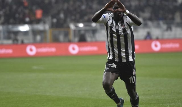 Aboubakar derbiye çok özel bir ismi davet etti!