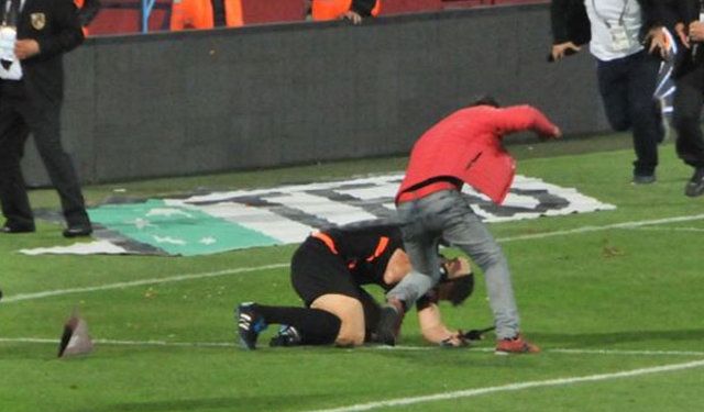 Trabzonspor maçına bir kez daha Bayarslan atandı! Sahada saldırıya uğramıştı