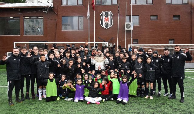 Atiba ve Quaresma, Akademi ile buluştu