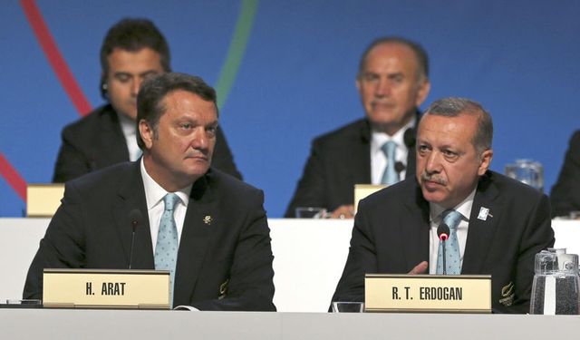 Erdoğan, Beşiktaş'ın yeni başkanı Arat'ı kutladı