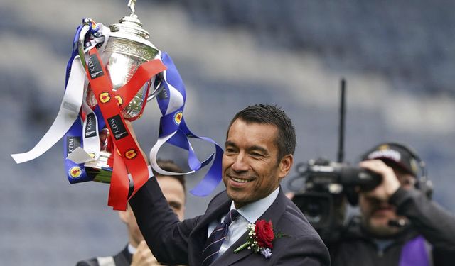 Giovanni van Bronckhorst: Disiplinli ve sonuç odaklı