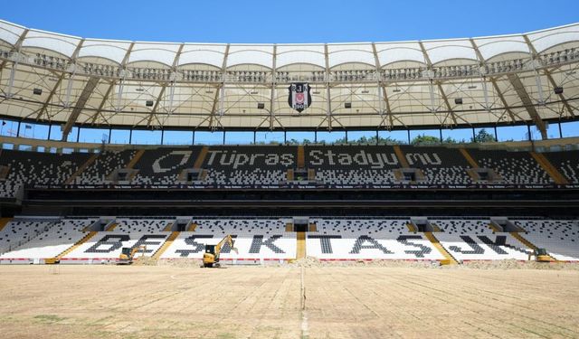 Tüpraş Stadyumu’nda Saha Zemini Yenileme Çalışmaları Başladı