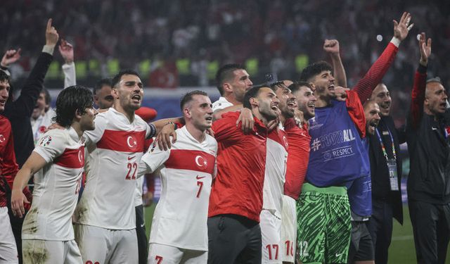 A Milliler yarı final için Hollanda karşısında