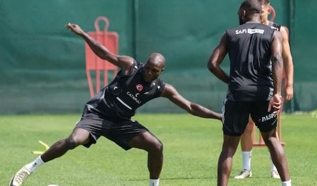 Aboubakar ''Beşiktaş'ta kalacağım'' diyor