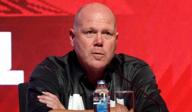 Brad Friedel, transfer görüşmeleri yapıyor