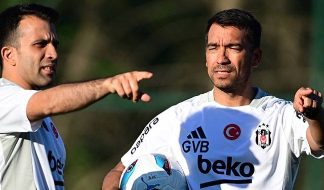 Van Bronckhorst Süper Kupa'da 3 yıldıza kritik görev