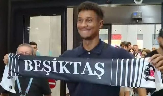 Yeni transfer İstanbul'a geldi