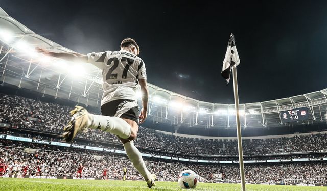 Beşiktaş'ta taraftar şov!