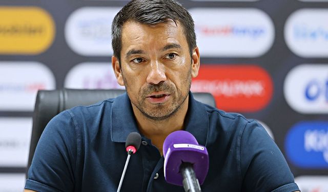 Van Bronckhorst'a ülkesinde çirkin tezahürat!