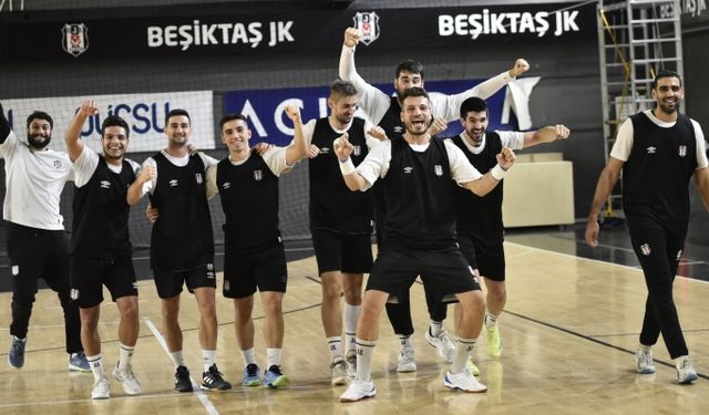 Beşiktaş Hentbol farklı kazandı