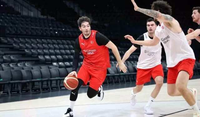 A Milli Erkek Basketbol Takımı, Macaristan ile Kritik Maça Çıkıyor