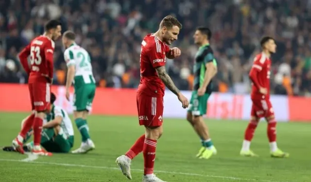 "Beşiktaş kalecisiz 10 kişi Fenerbahçe'yi yenmiş bir takım"