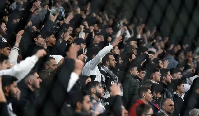 "Beşiktaş’ta kimin kapıdan geçip geçemeyeceğine taraftar karar verir"