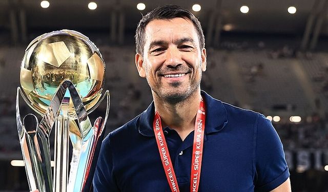 Solskjaer, Bronckhorst'a yetişemedi!