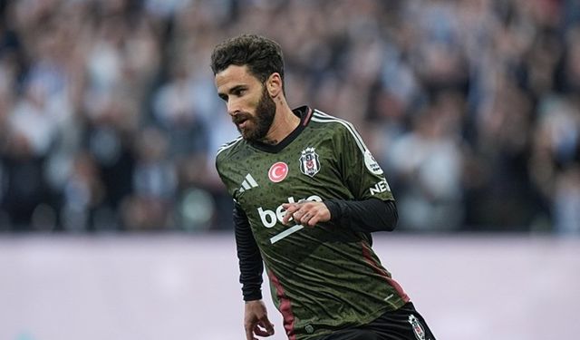 Rafa Silva rekora koşuyor