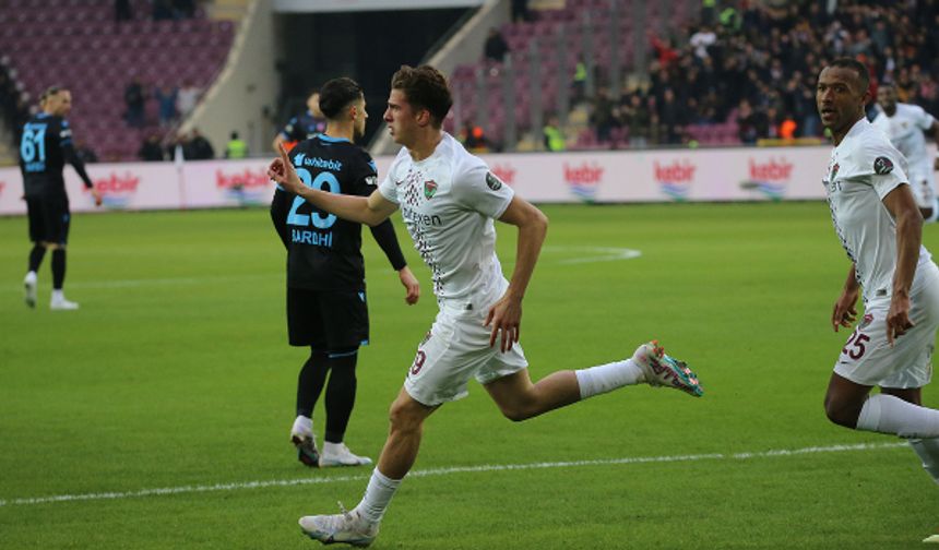 Beşiktaş'ın gündemindeki Bertuğ, Trabzonspor'u yıktı