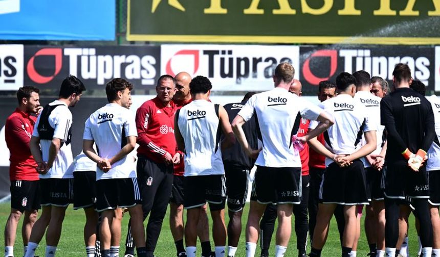Beşiktaş'ta Derbi Öncesi Kart Alarmı! 4 Futbolcu Ceza Sınırında