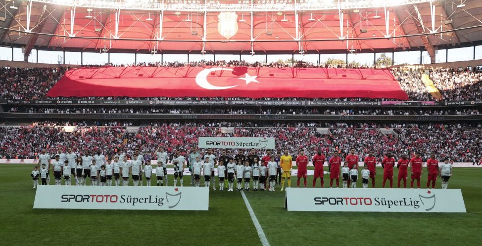Beşiktaş - H.K. Ümraniyespor maçından kareler